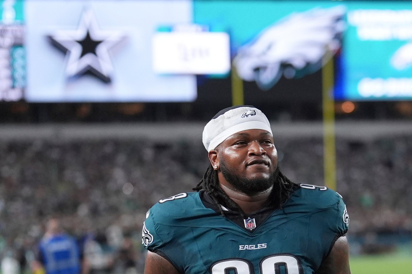 Eagles defensive tackle Jalen Carter is not playing against the Giants because of a heel injury | iNFOnews.ca Eagles defensive tackle Jalen Carter is not playing against the Giants because of a heel injury | iNFOnews.ca