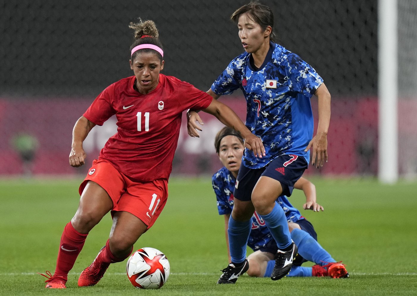 Canadian veteran midfielder Desiree Scott to retire at end of NWSL season | iNFOnews.ca Canadian veteran midfielder Desiree Scott to retire at end of NWSL season | iNFOnews.ca