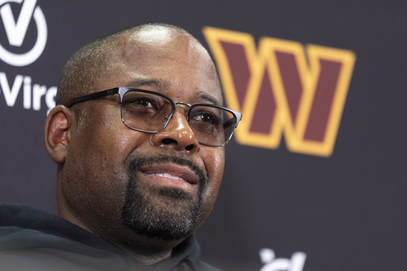 Jets interview Commanders defensive coordinator Joe Whitt Jr. for their head coach job | iNFOnews.ca