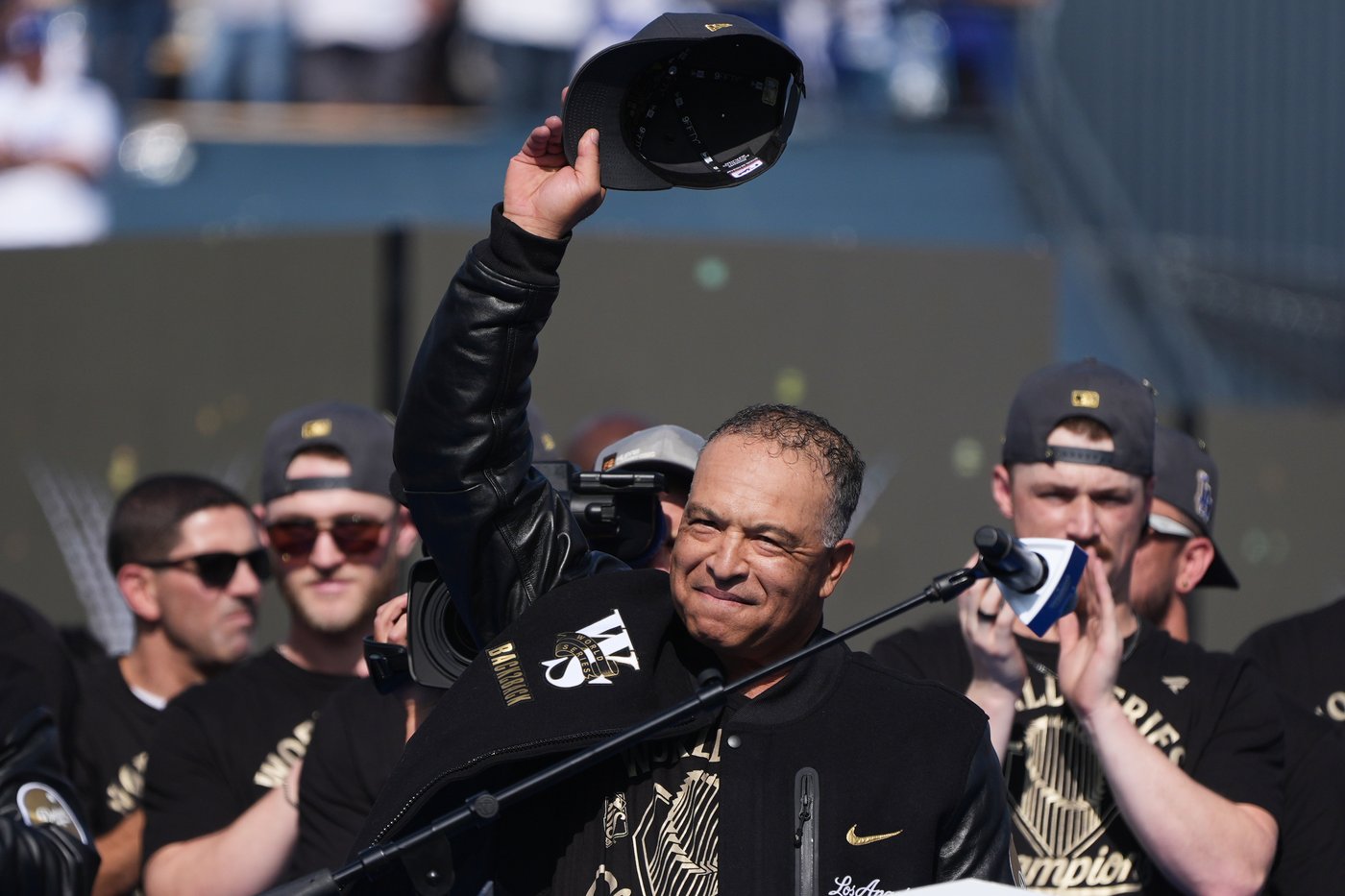 Shohei Ohtani and the Los Angeles Dodgers are already talking about a World Series three-peat | iNFOnews.ca