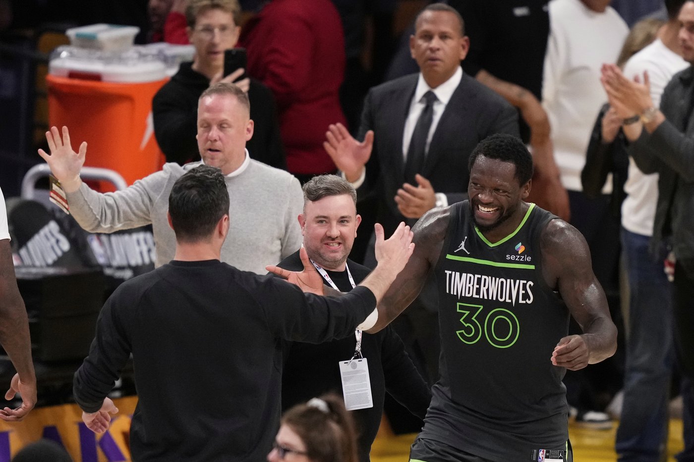 Preview capsule for the Minnesota-Golden State Western Conference semifinal playoff series | iNFOnews.ca