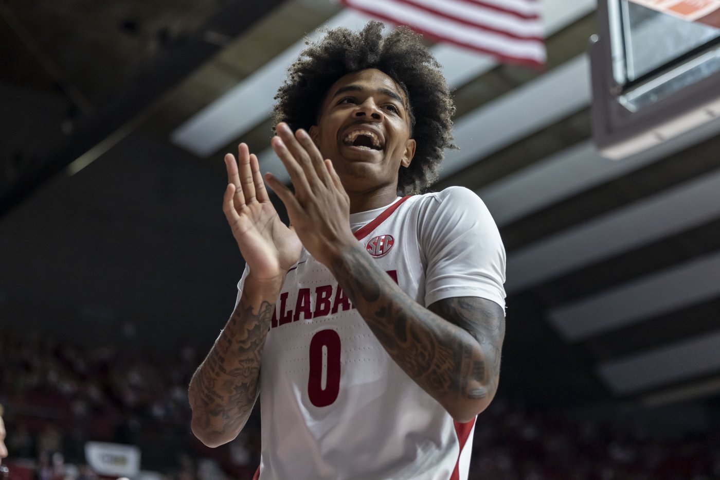 Holloway, No. 5 Alabama overwhelm South Dakota State with 19 3-pointers in 105-82 victory | iNFOnews.ca Holloway, No. 5 Alabama overwhelm South Dakota State with 19 3-pointers in 105-82 victory | iNFOnews.ca