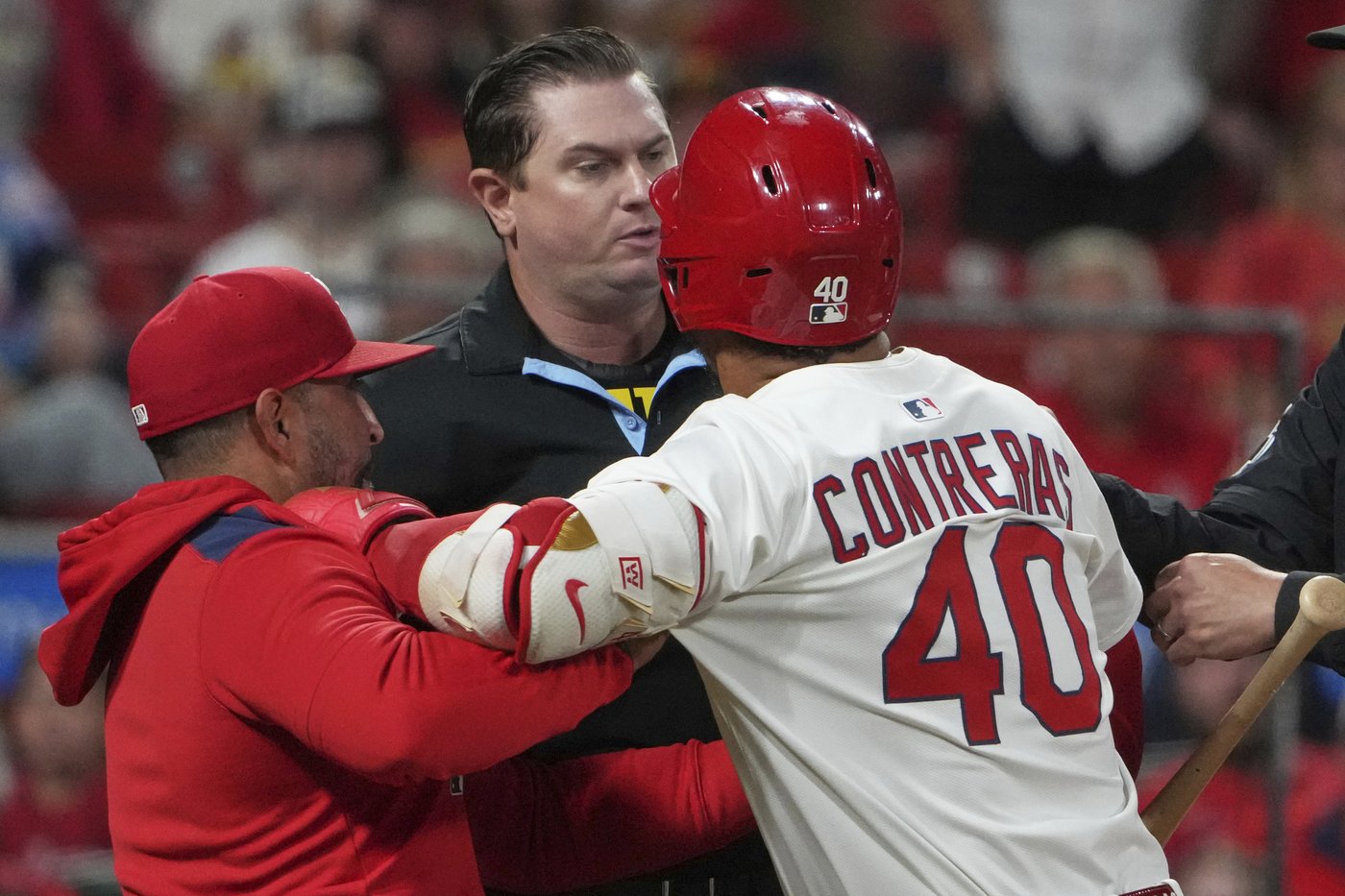 Cardinals' Willson Contreras gets 6-game suspension for on-field tirade and plans to appeal | iNFOnews.ca