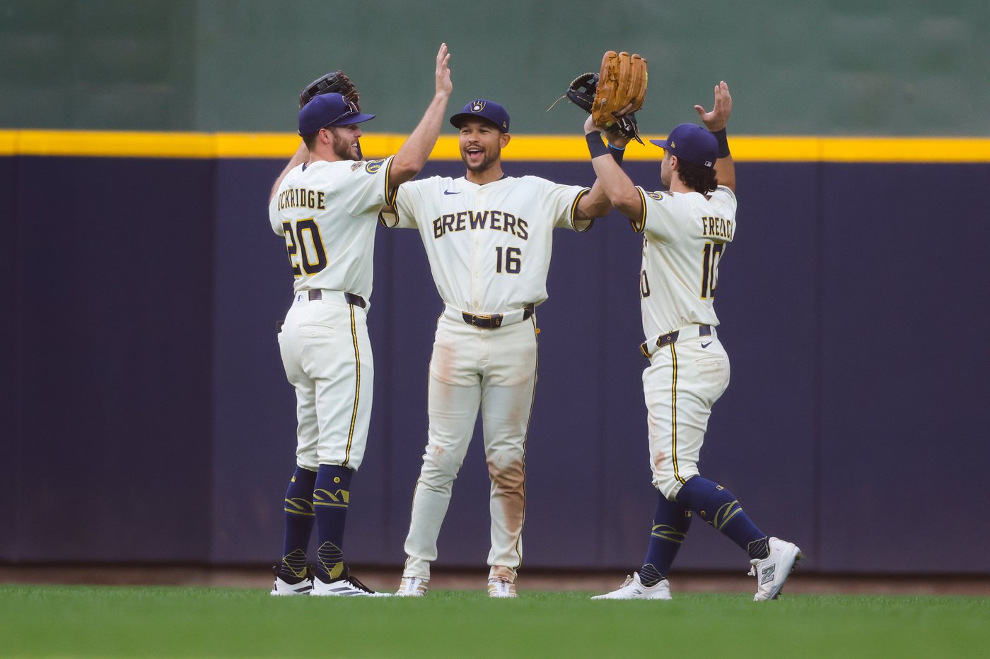 Brewers fans are hoping 'Uecker magic' will carry the team to a deep October run | iNFOnews.ca Brewers fans are hoping 'Uecker magic' will carry the team to a deep October run | iNFOnews.ca