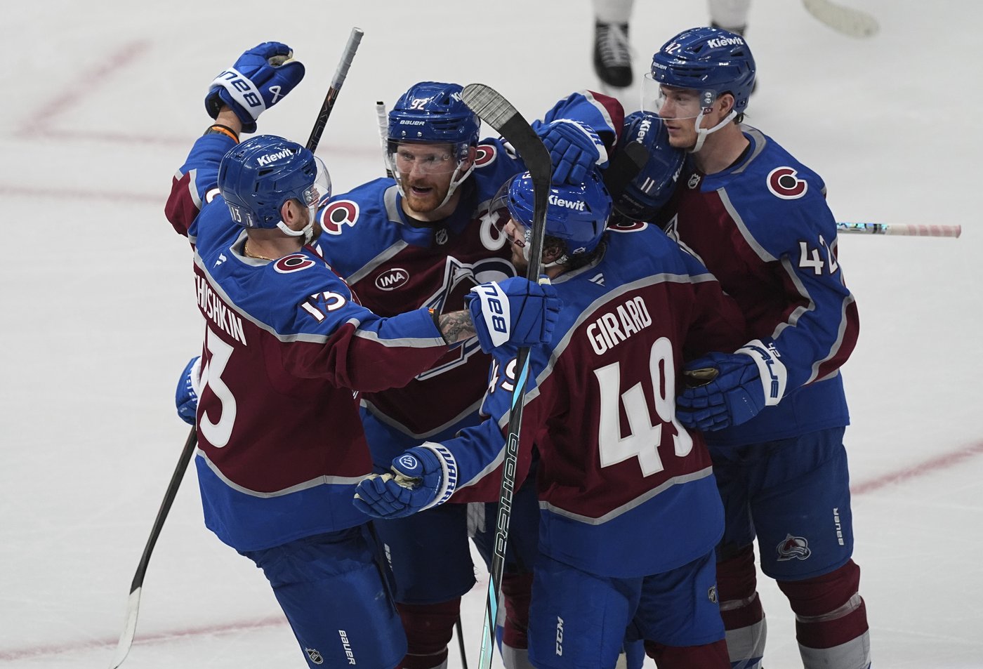 Landeskog stirs Cup memories for Avalanche vs. Stars, road has been good for Lightning and Panthers | iNFOnews.ca