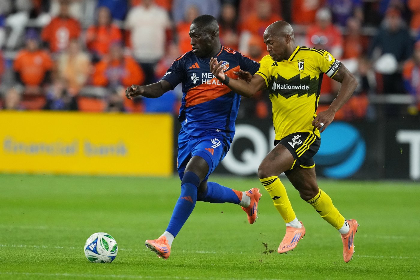 Brenner scores 2 goals, Cincinnati beats Crew 2-1 to advance to East semifinals | iNFOnews.ca