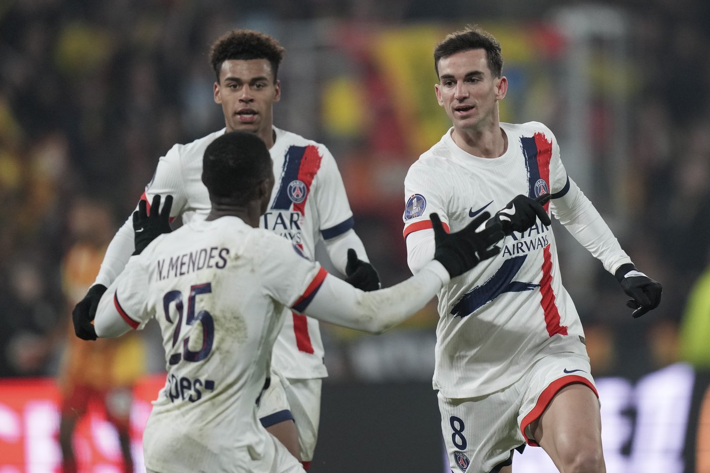 Barcola scores and assists as PSG struggles past Lens with Man City next in crunch match | iNFOnews.ca