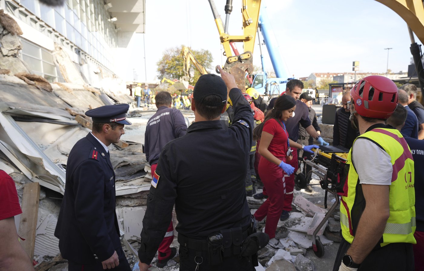 Roof collapse at Serbian railway station kills at least 14 | iNFOnews.ca Roof collapse at Serbian railway station kills at least 14 | iNFOnews.ca
