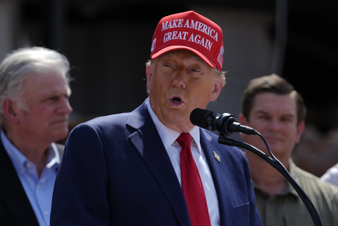 Trump makes false claims about federal response as he campaigns in area ravaged by Hurricane Helene | iNFOnews.ca