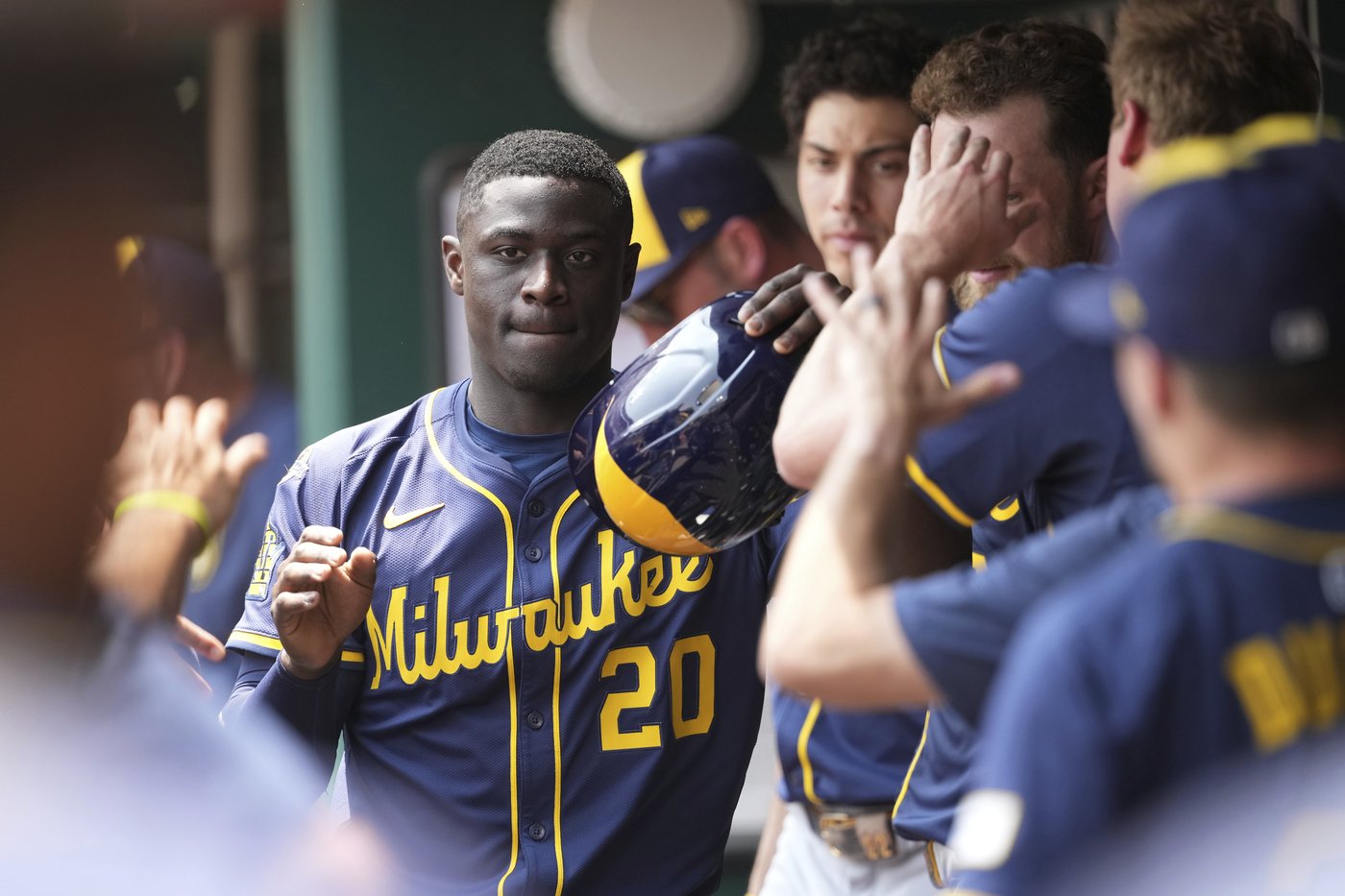 Brewers activate outfielder Daz Cameron from the paternity list | iNFOnews.ca Brewers activate outfielder Daz Cameron from the paternity list | iNFOnews.ca