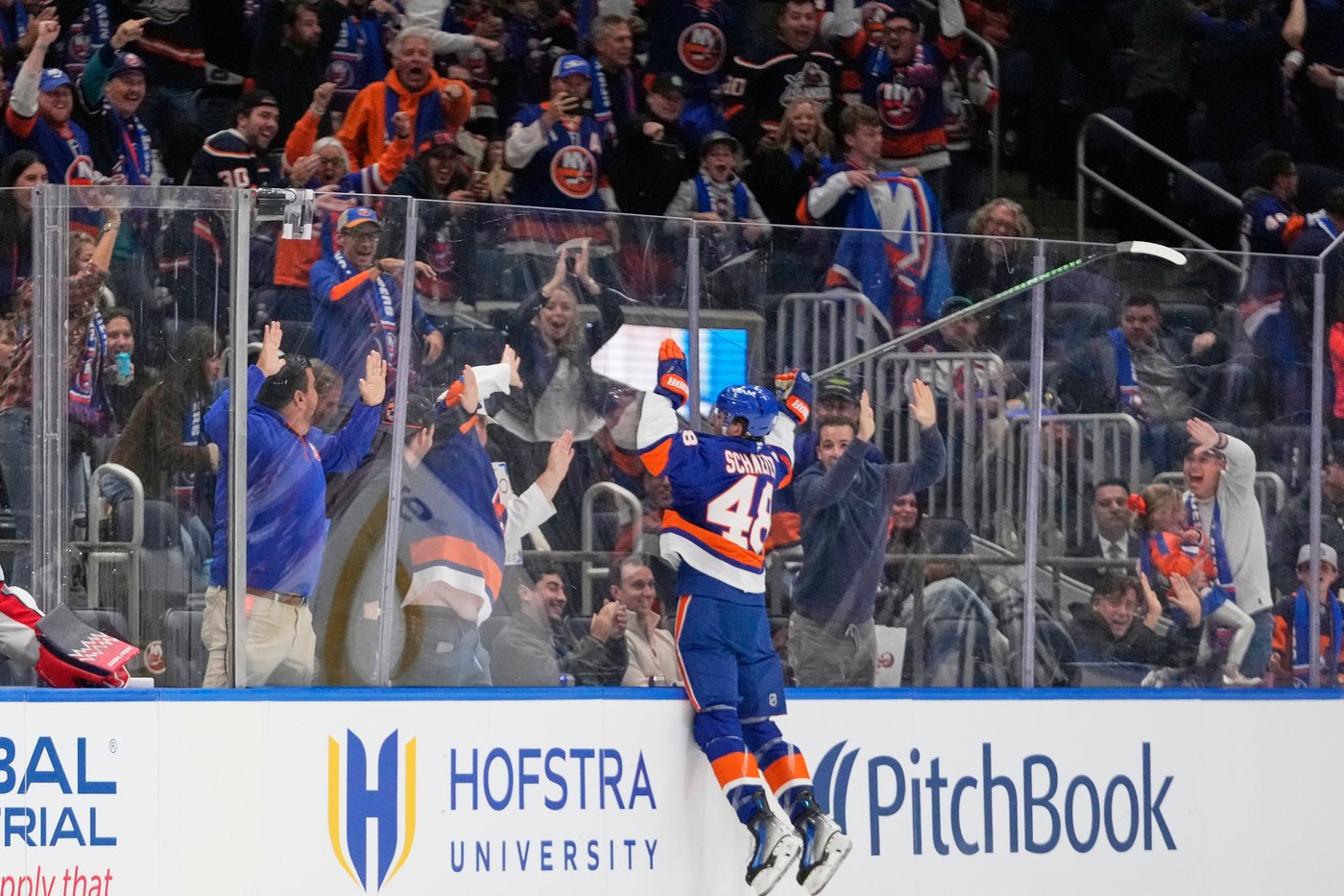 Islanders rookie Matthew Schaefer gets 1st NHL goal in loss to Capitals | iNFOnews.ca