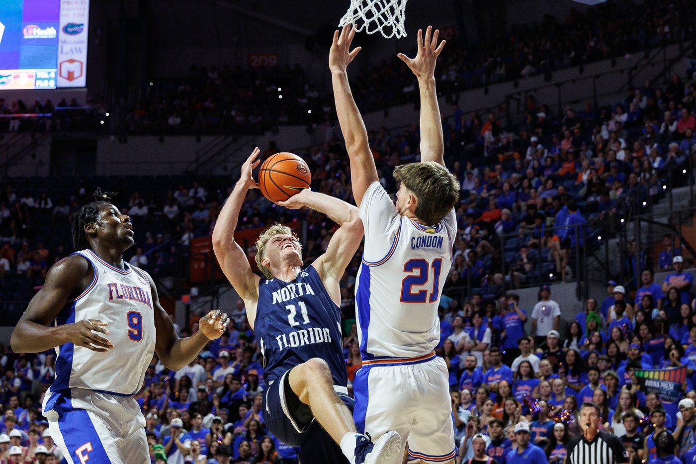 No. 3 Florida bounces back from season-opening loss and dominates North Florida 104-64 | iNFOnews.ca