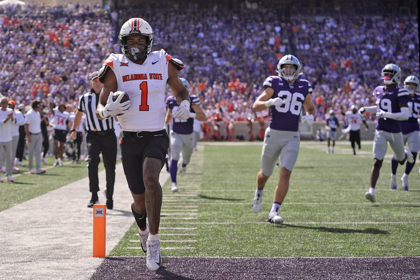 Avery Johnson's 5 total TDs lead No. 23 Kansas State past No. 20 Oklahoma State, 42-20 | iNFOnews.ca Avery Johnson's 5 total TDs lead No. 23 Kansas State past No. 20 Oklahoma State, 42-20 | iNFOnews.ca