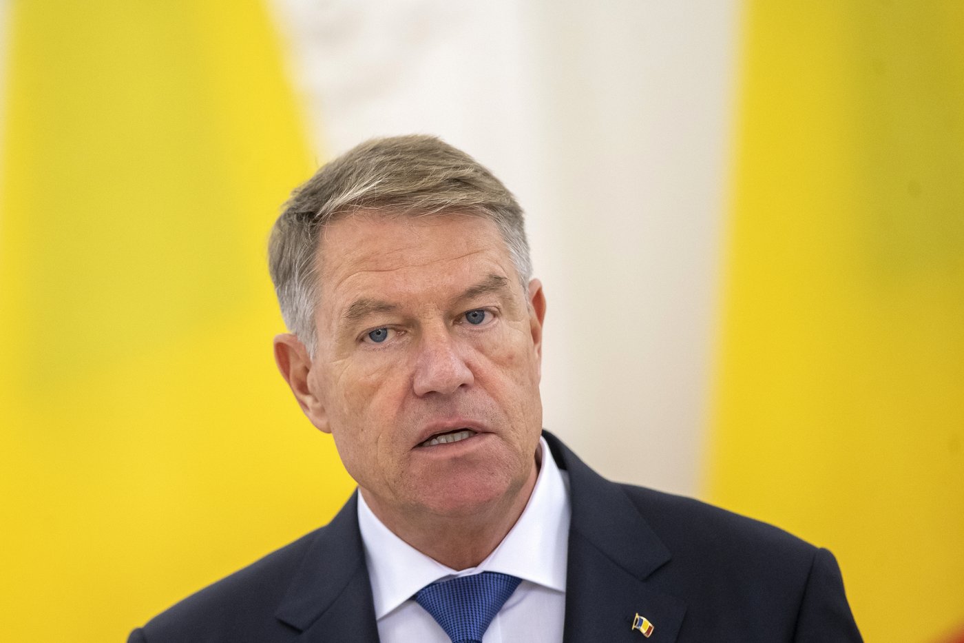 Romanian President Klaus Iohannis announces resignation after pressure by populists | iNFOnews.ca