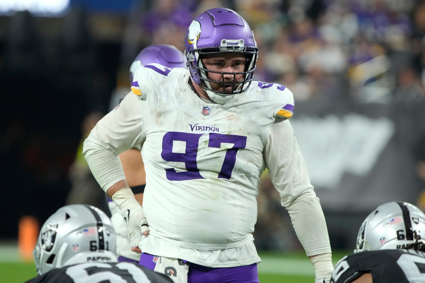 Jets trade for nose tackle Phillips from Vikings, AP source says, after acquiring Briggs from Browns | iNFOnews.ca