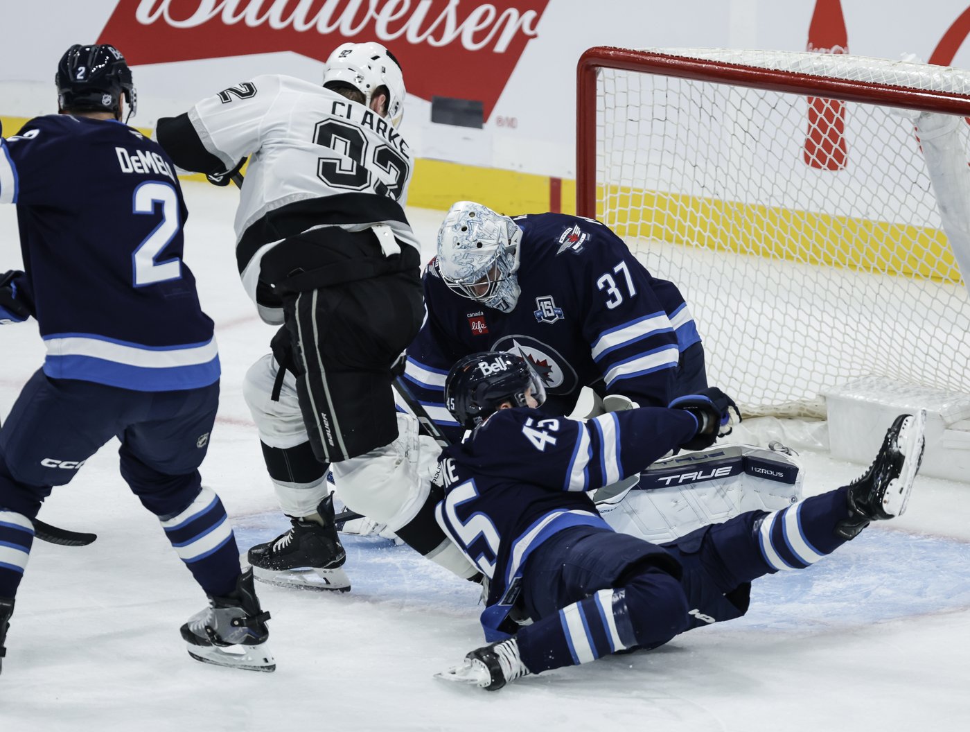 Mark Scheifele scores tying, winning goals as Jets beat Kings 3-2 | iNFOnews.ca