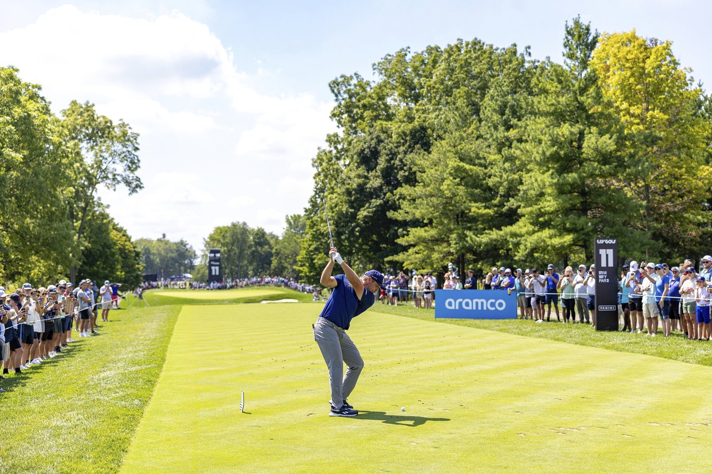DeChambeau and Rahm squads move into team final at LIV Golf finale | iNFOnews.ca