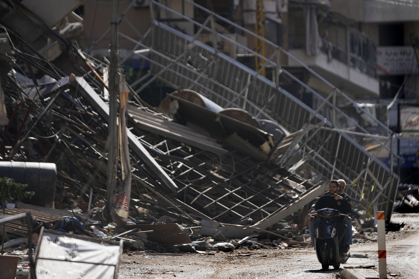 Middle East latest: Israeli minister reports some progress toward cease-fire but Hezbollah unaware | iNFOnews.ca