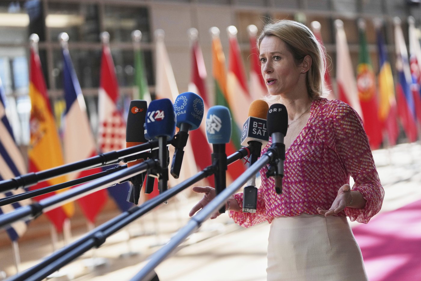 The EU says it will lift sanctions on Syria but leave those on the former Assad regime | iNFOnews.ca The EU says it will lift sanctions on Syria but leave those on the former Assad regime | iNFOnews.ca