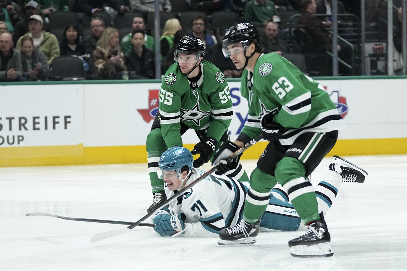 Robertson has goal and 2 assists to end scoring drought, helps Stars beat Sharks 5-2 | iNFOnews.ca Robertson has goal and 2 assists to end scoring drought, helps Stars beat Sharks 5-2 | iNFOnews.ca
