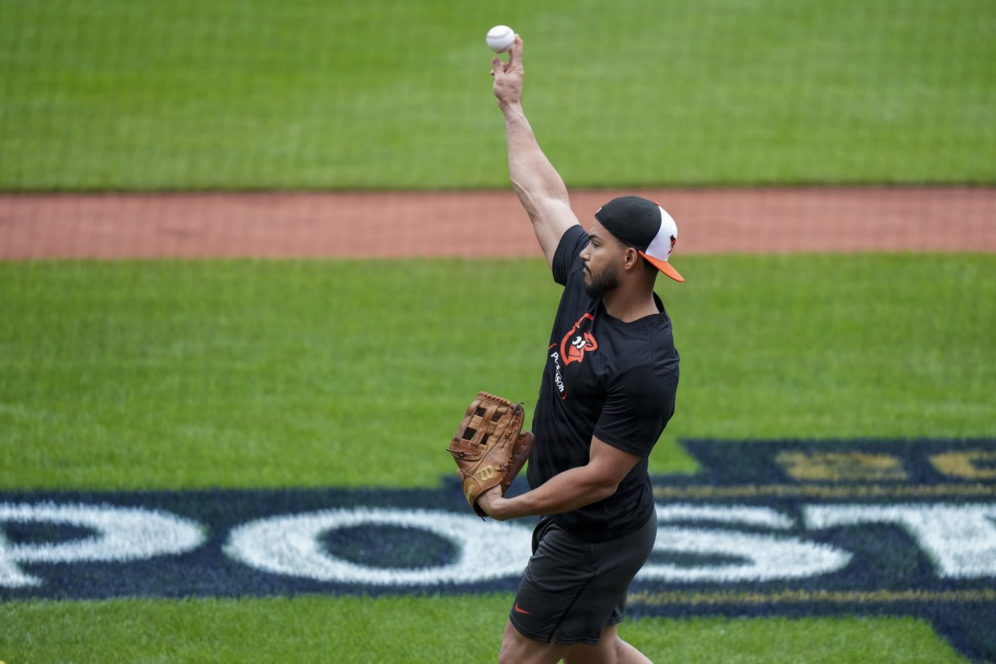 Not long since 100-loss seasons, the Royals and Orioles meet in an AL Wild Card Series | iNFOnews.ca Not long since 100-loss seasons, the Royals and Orioles meet in an AL Wild Card Series | iNFOnews.ca