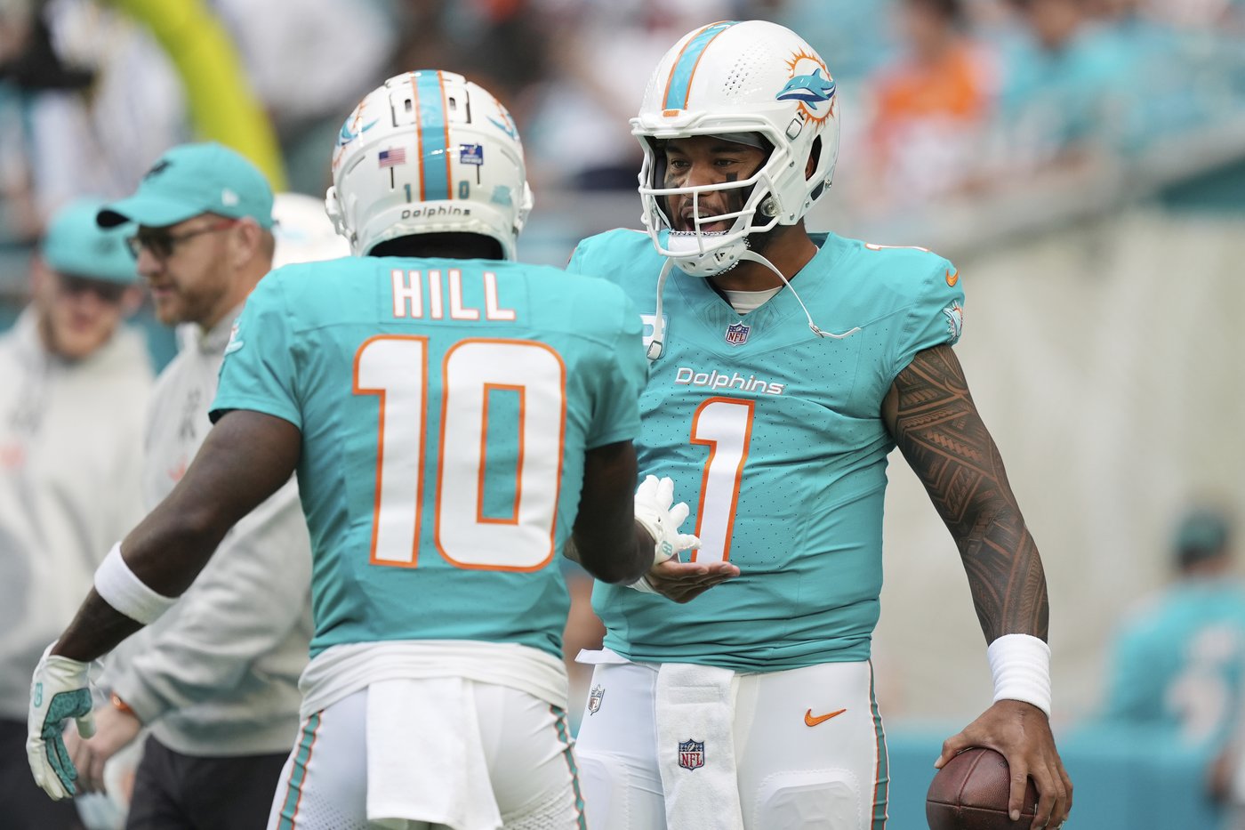 Dolphins clinging to thin playoff hopes. Hit the road to face Browns, who have lost four straight | iNFOnews.ca