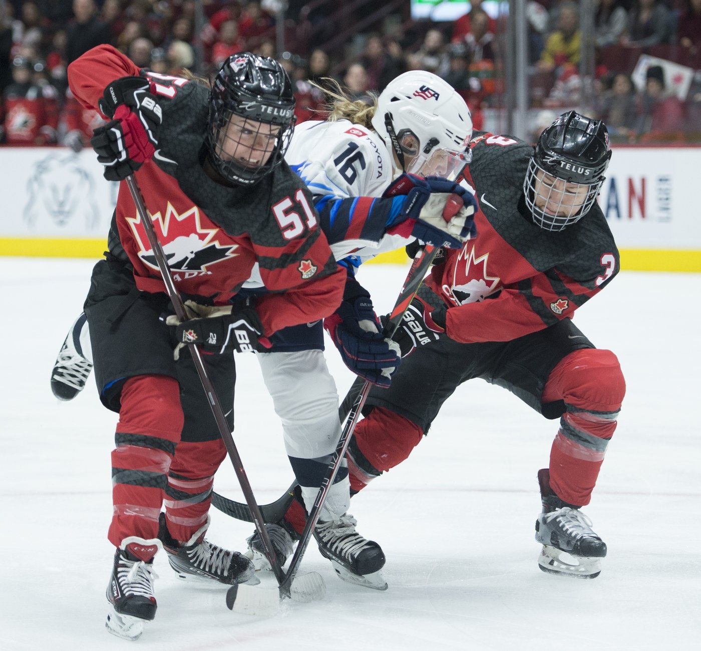 Charge, Sceptres make four-player trade | iNFOnews.ca Charge, Sceptres make four-player trade | iNFOnews.ca