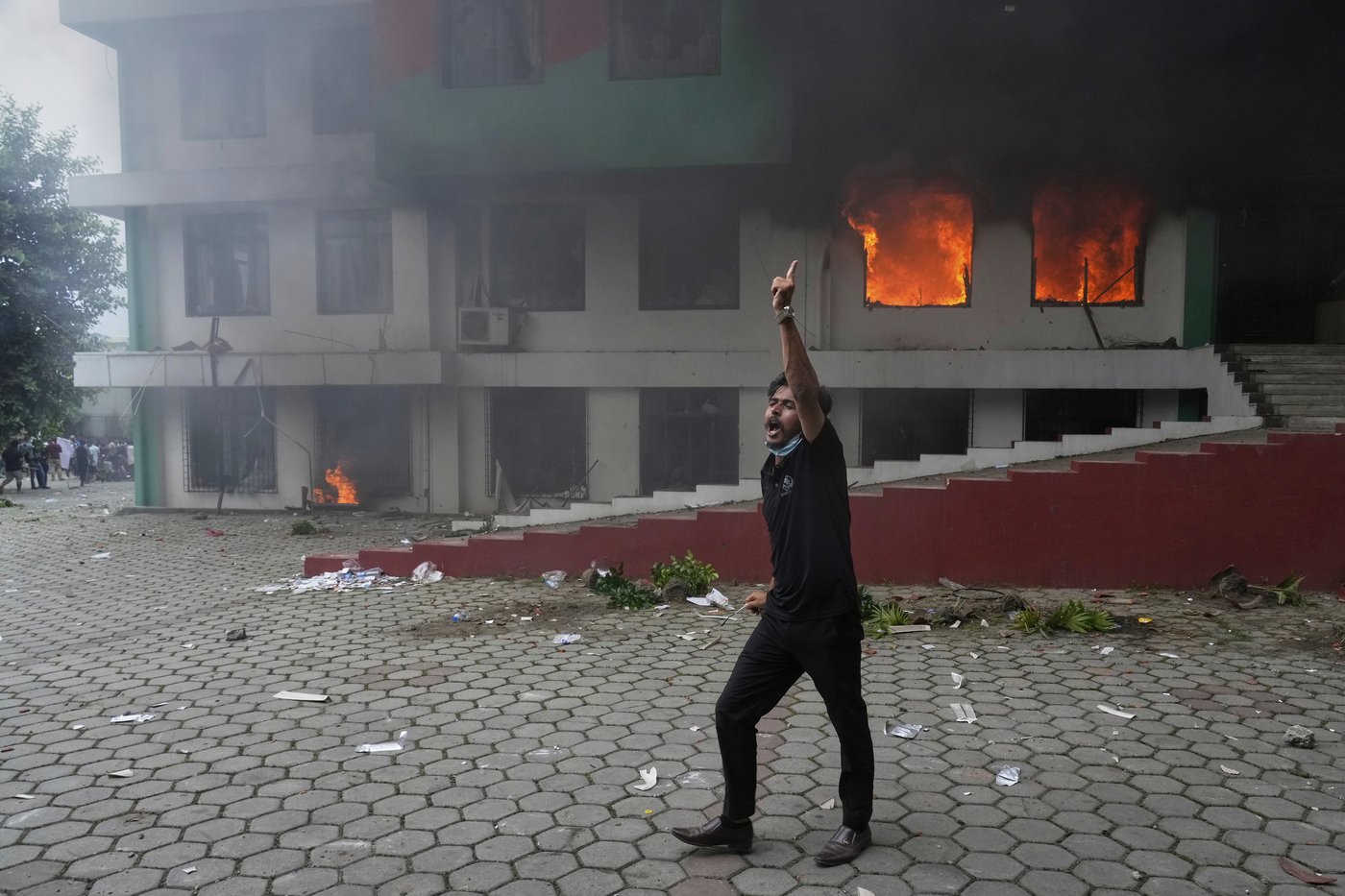 Behind Nepal’s deadly protests over social media ban lies anger over corruption and nepotism | iNFOnews.ca Behind Nepal’s deadly protests over social media ban lies anger over corruption and nepotism | iNFOnews.ca