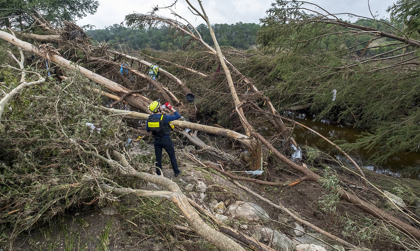 PHOTO COLLECTION: Texas floods leave dozens dead and missing as rescuers search devastated landscape | iNFOnews.ca PHOTO COLLECTION: Texas floods leave dozens dead and missing as rescuers search devastated landscape | iNFOnews.ca