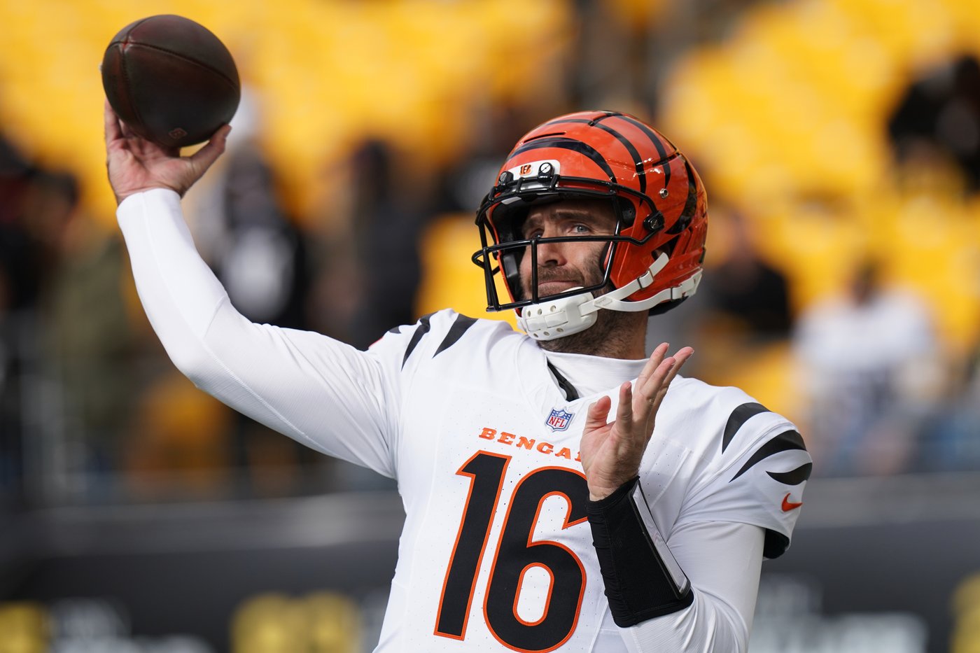 Joe Flacco to start for Bengals vs. Patriots as Joe Burrow remains on IR with turf toe injury | iNFOnews.ca
