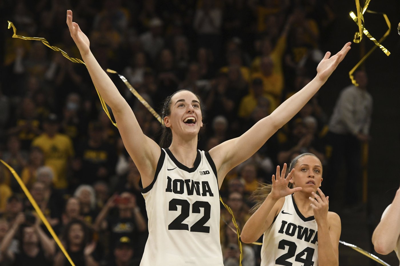 WNBA salaries still an issue with Paige Bueckers set to earn about what Caitlin Clark did | iNFOnews.ca