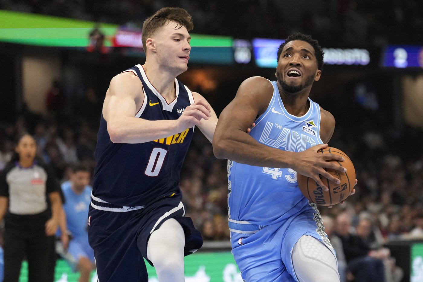 Donovan Mitchell scores 28 as Cavaliers improve to 13-1 at home by beating Jokic and Nuggets 126-114 | iNFOnews.ca