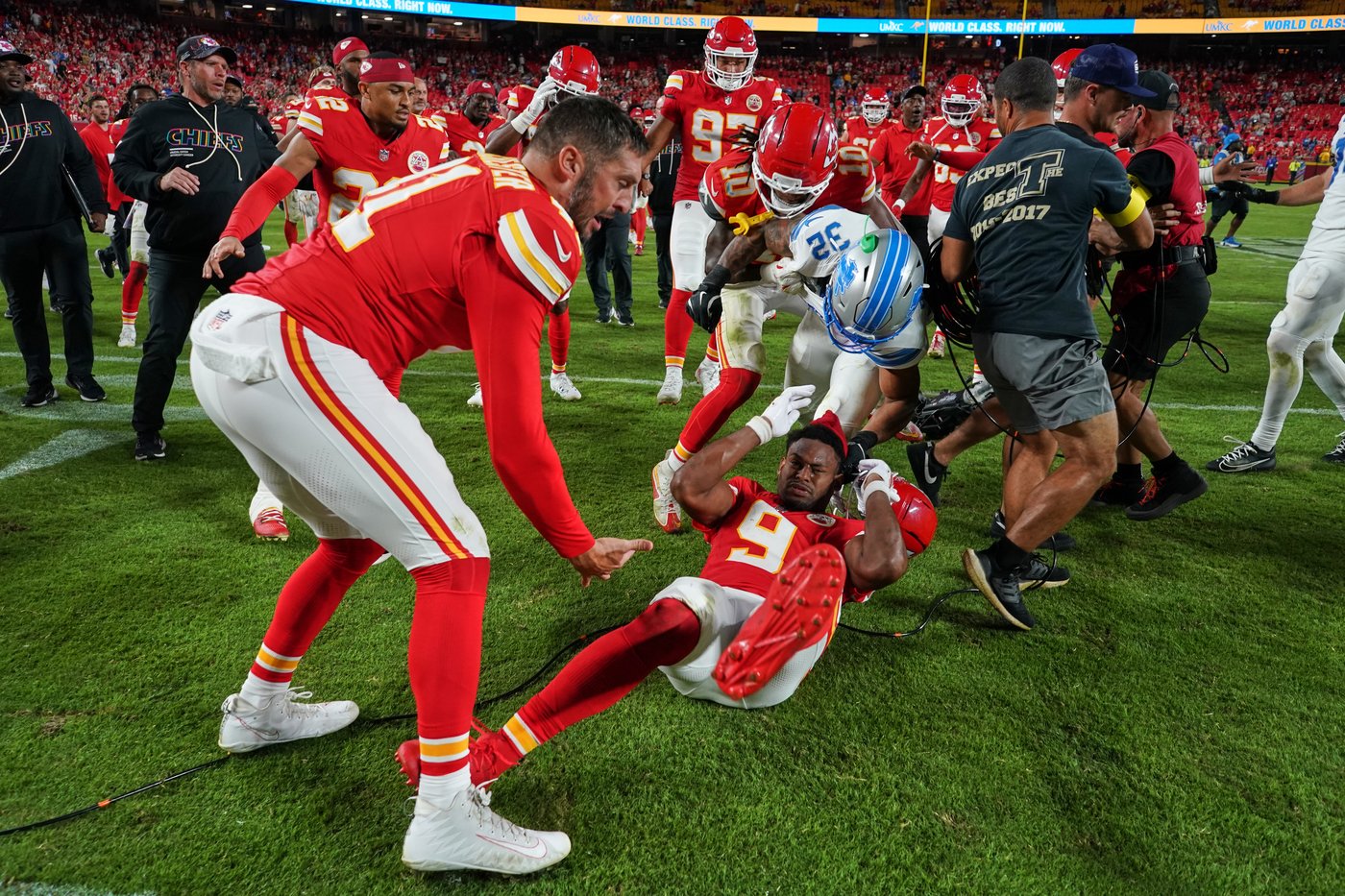 Brian Branch and the Lions end a frustrating loss at Kansas City with postgame fisticuffs | iNFOnews.ca