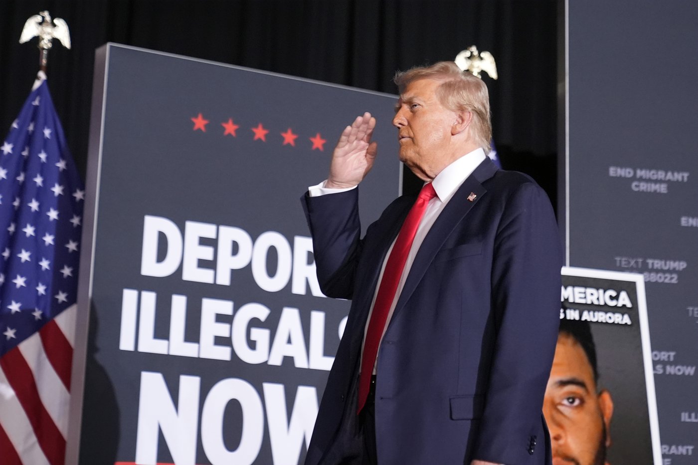 Trump drives his anti-immigration message in Aurora, Colorado | iNFOnews.ca