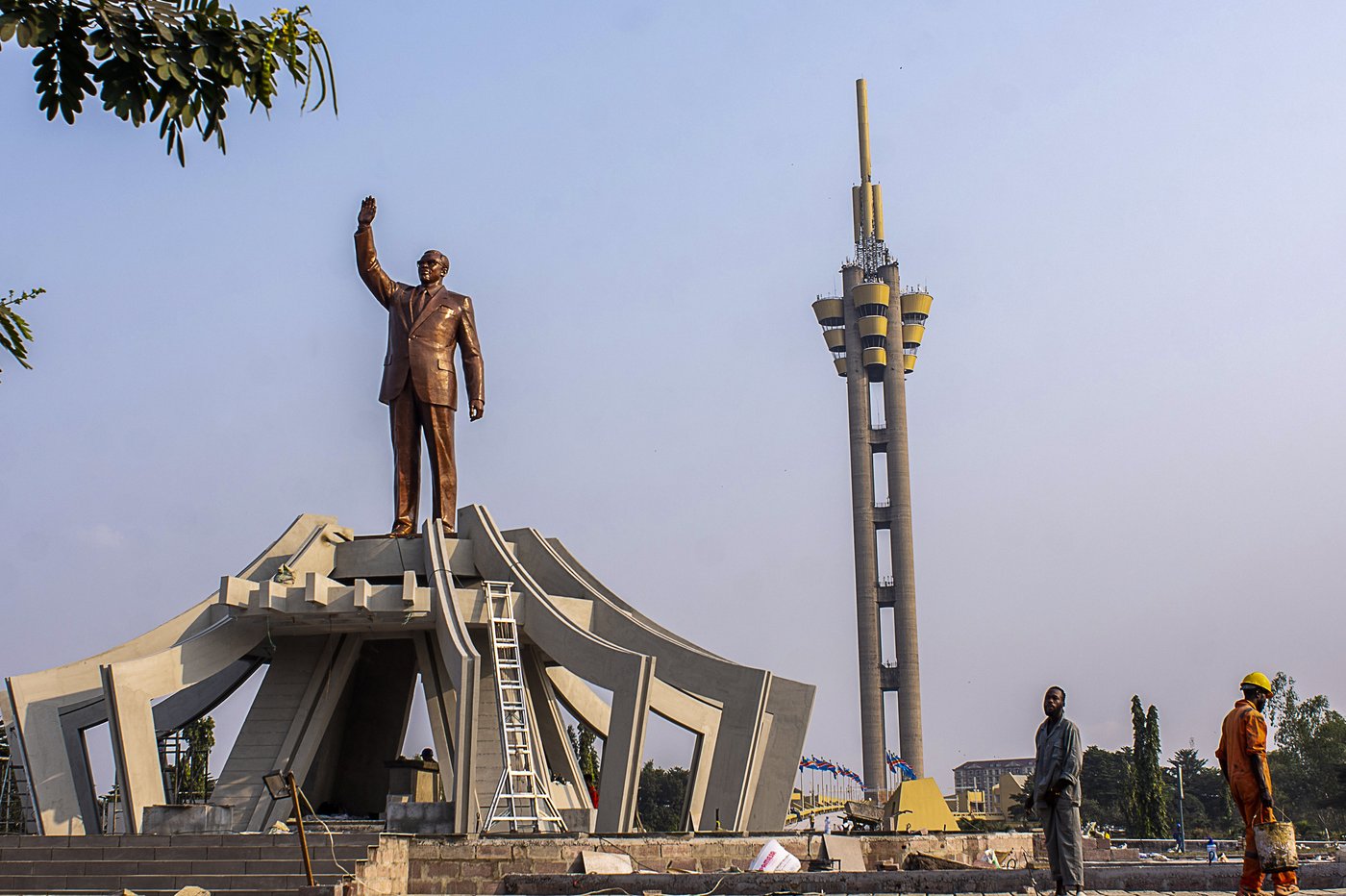 The mausoleum holding Congo independence hero Lumumba's gold-capped tooth is vandalized | iNFOnews.ca