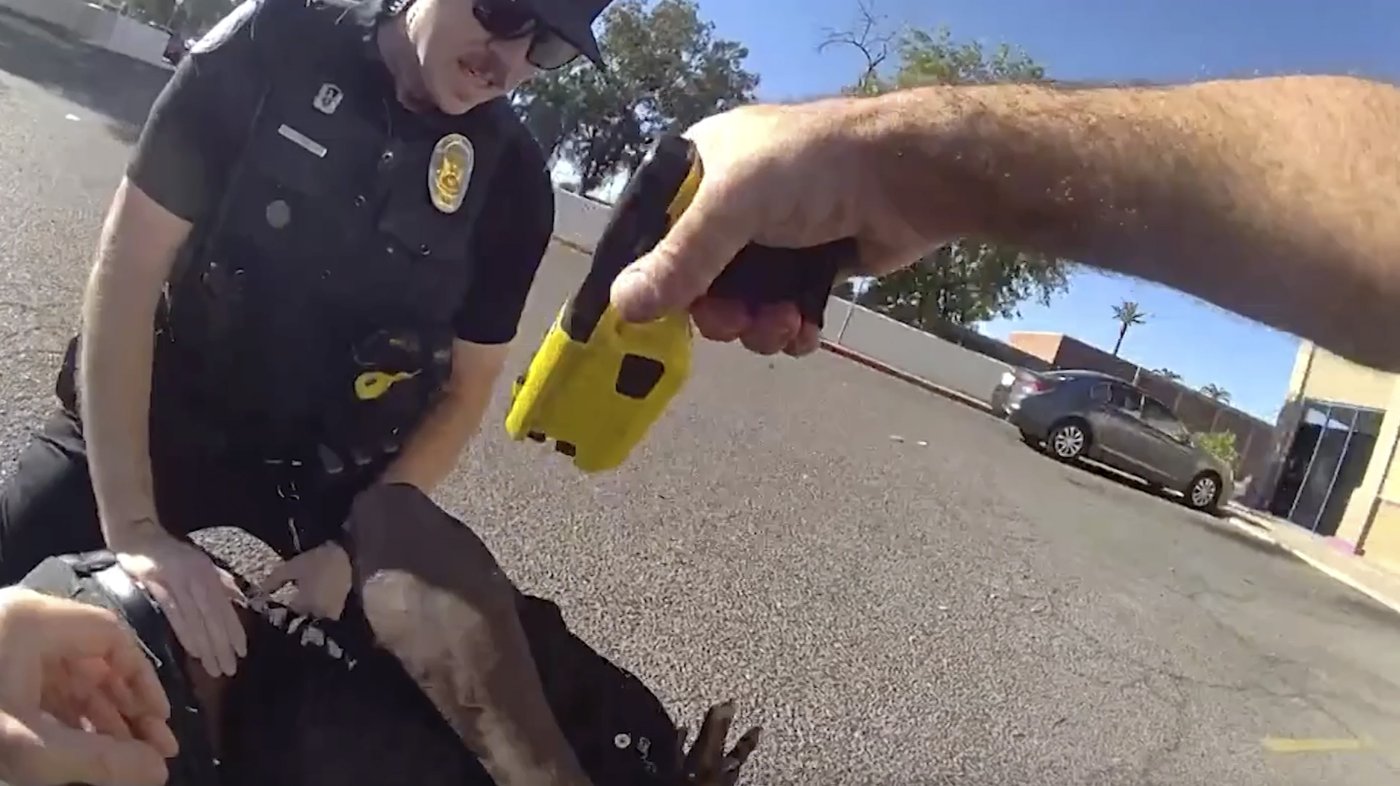 Charges dismissed against deaf Black man who police punched and shocked with a Taser | iNFOnews.ca