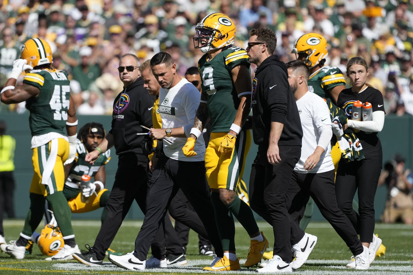 Packers wide receiver Christian Watson leaves game against Vikings with ankle injury | iNFOnews.ca Packers wide receiver Christian Watson leaves game against Vikings with ankle injury | iNFOnews.ca