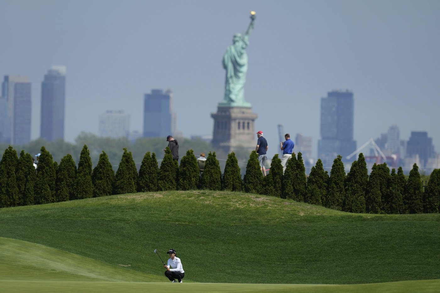 Jeeno Thitikul happy to see putts go in and lead at Liberty National with a 64 | iNFOnews.ca Jeeno Thitikul happy to see putts go in and lead at Liberty National with a 64 | iNFOnews.ca