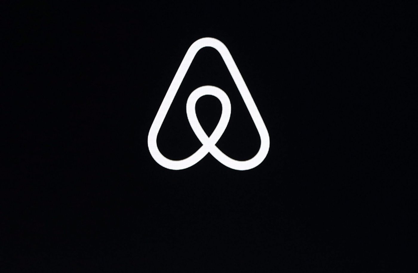 Two years after fatal fire, Montreal tightens rules on short-term rentals like Airbnb | iNFOnews.ca Two years after fatal fire, Montreal tightens rules on short-term rentals like Airbnb | iNFOnews.ca