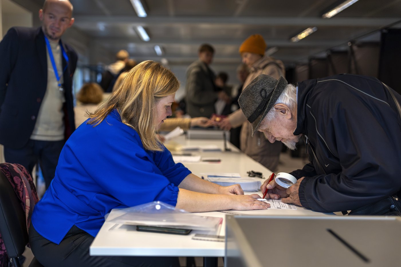 Lithuanians vote in the final round of parliamentary election | iNFOnews.ca Lithuanians vote in the final round of parliamentary election | iNFOnews.ca