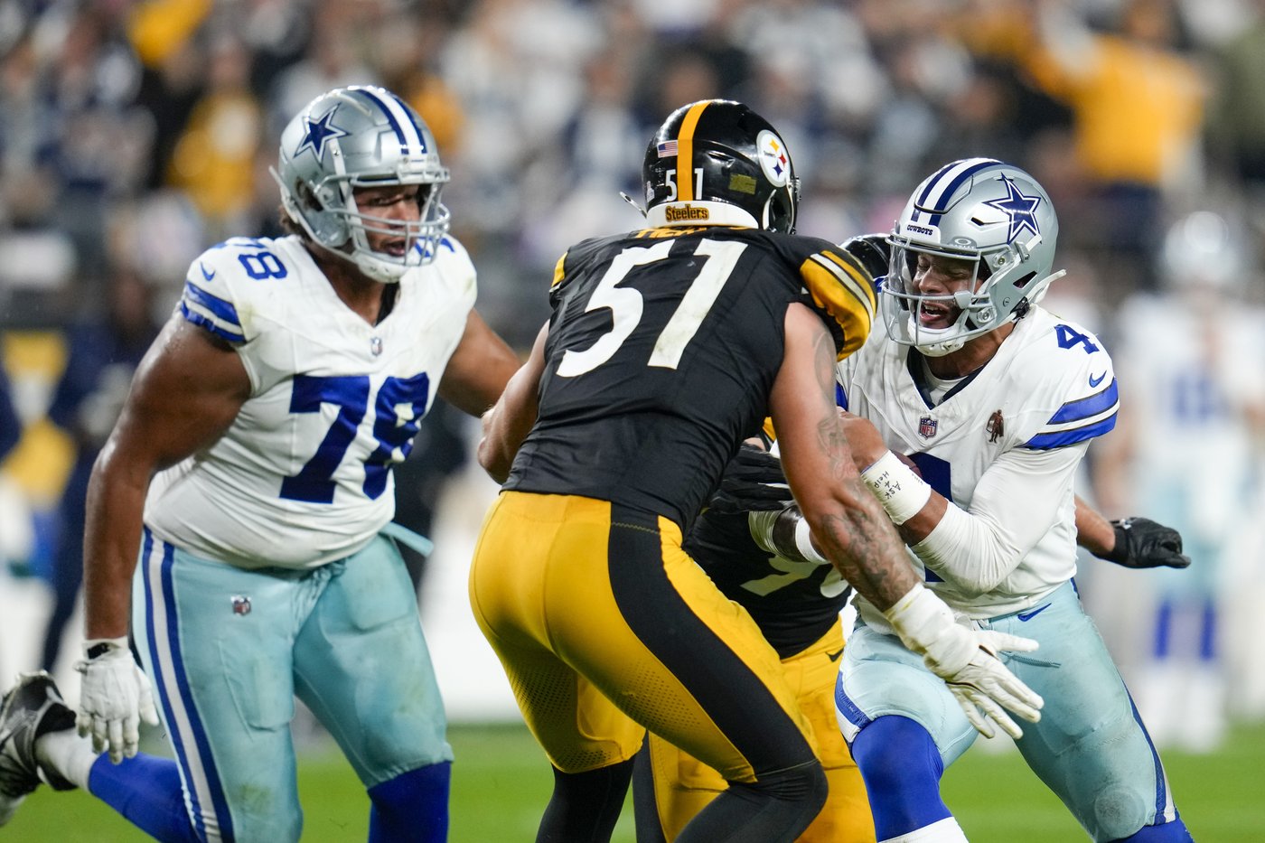 Steelers have cooled after their hot start and coach Mike Tomlin faces a choice at QB | iNFOnews.ca Steelers have cooled after their hot start and coach Mike Tomlin faces a choice at QB | iNFOnews.ca