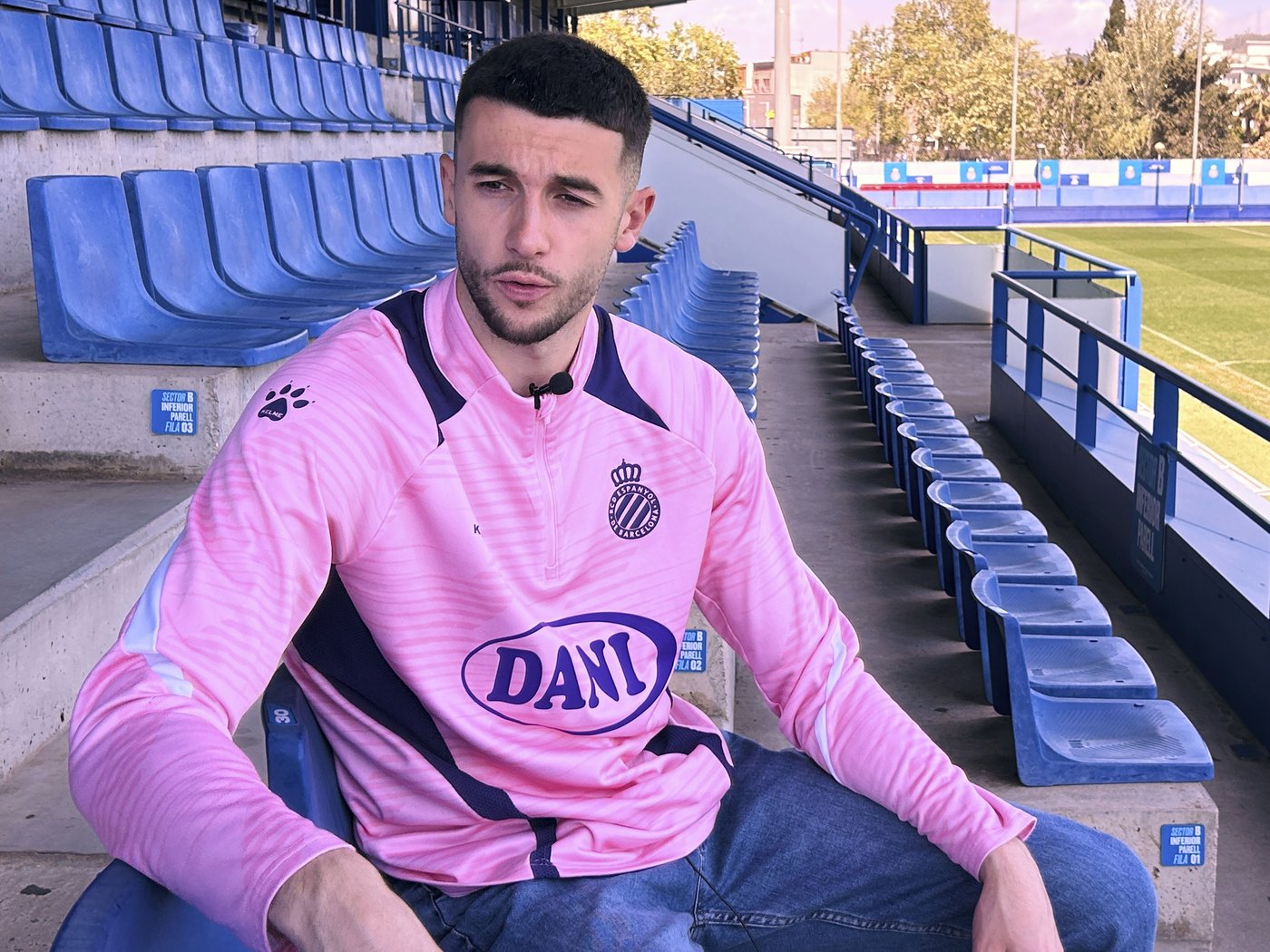 Barcelona signs goalkeeper Joan García from crosstown rival Espanyol | iNFOnews.ca