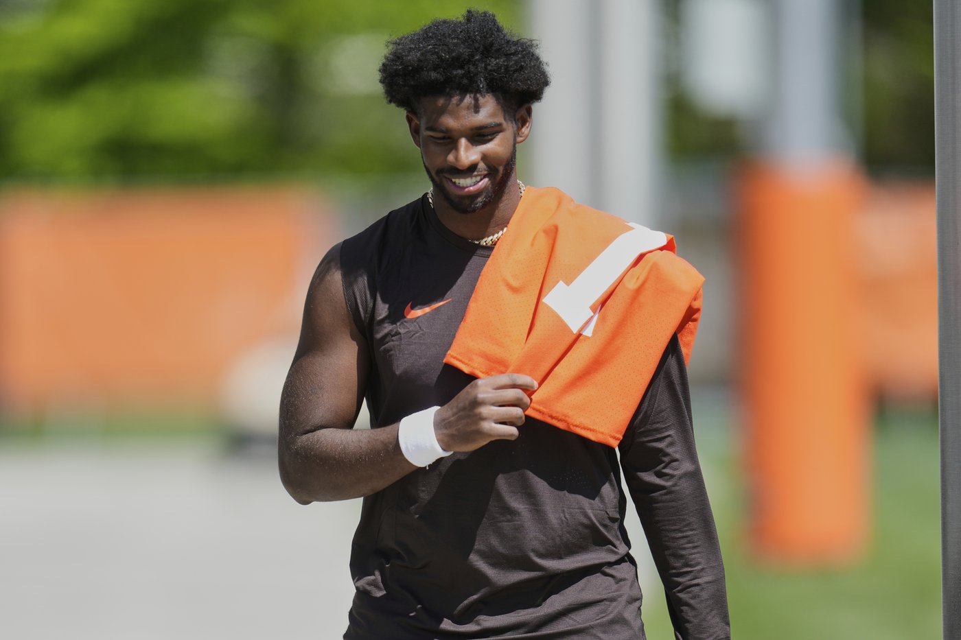 Shedeur Sanders takes the field for the first time as the Browns begin their rookie minicamp | iNFOnews.ca Shedeur Sanders takes the field for the first time as the Browns begin their rookie minicamp | iNFOnews.ca