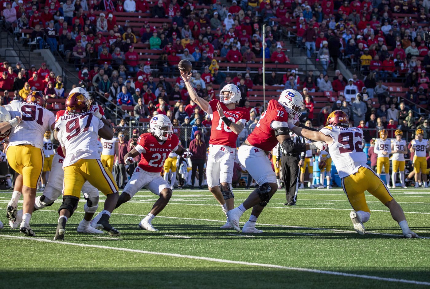 Kaliakmanis throws 3 TD against former mates as Rutgers ends 4-game slide and beats Minnesota 26-19 | iNFOnews.ca Kaliakmanis throws 3 TD against former mates as Rutgers ends 4-game slide and beats Minnesota 26-19 | iNFOnews.ca