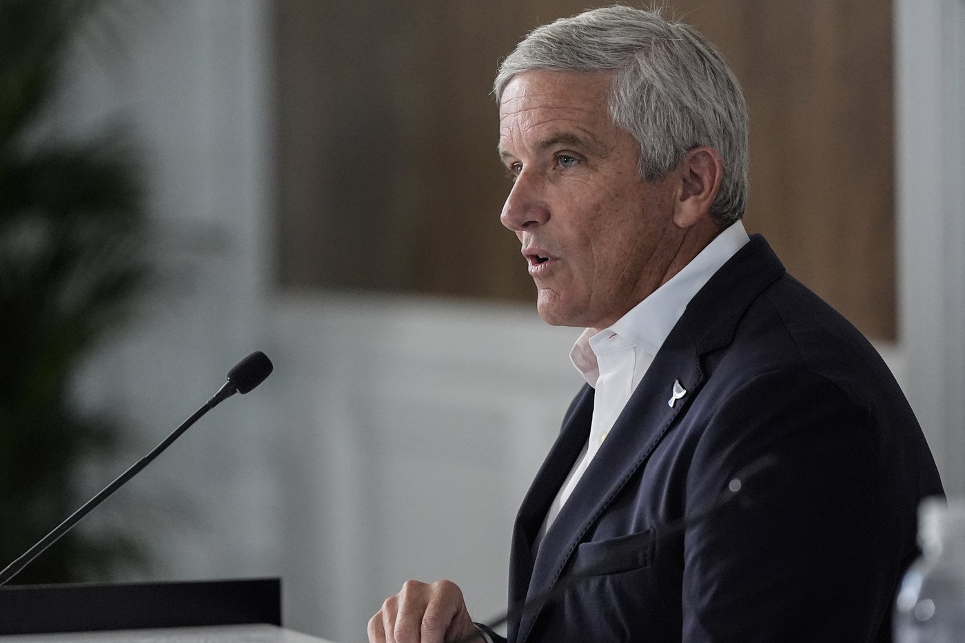 Trump and Jay Monahan meet at White House as PGA Tour deal with Saudis gets closer | iNFOnews.ca