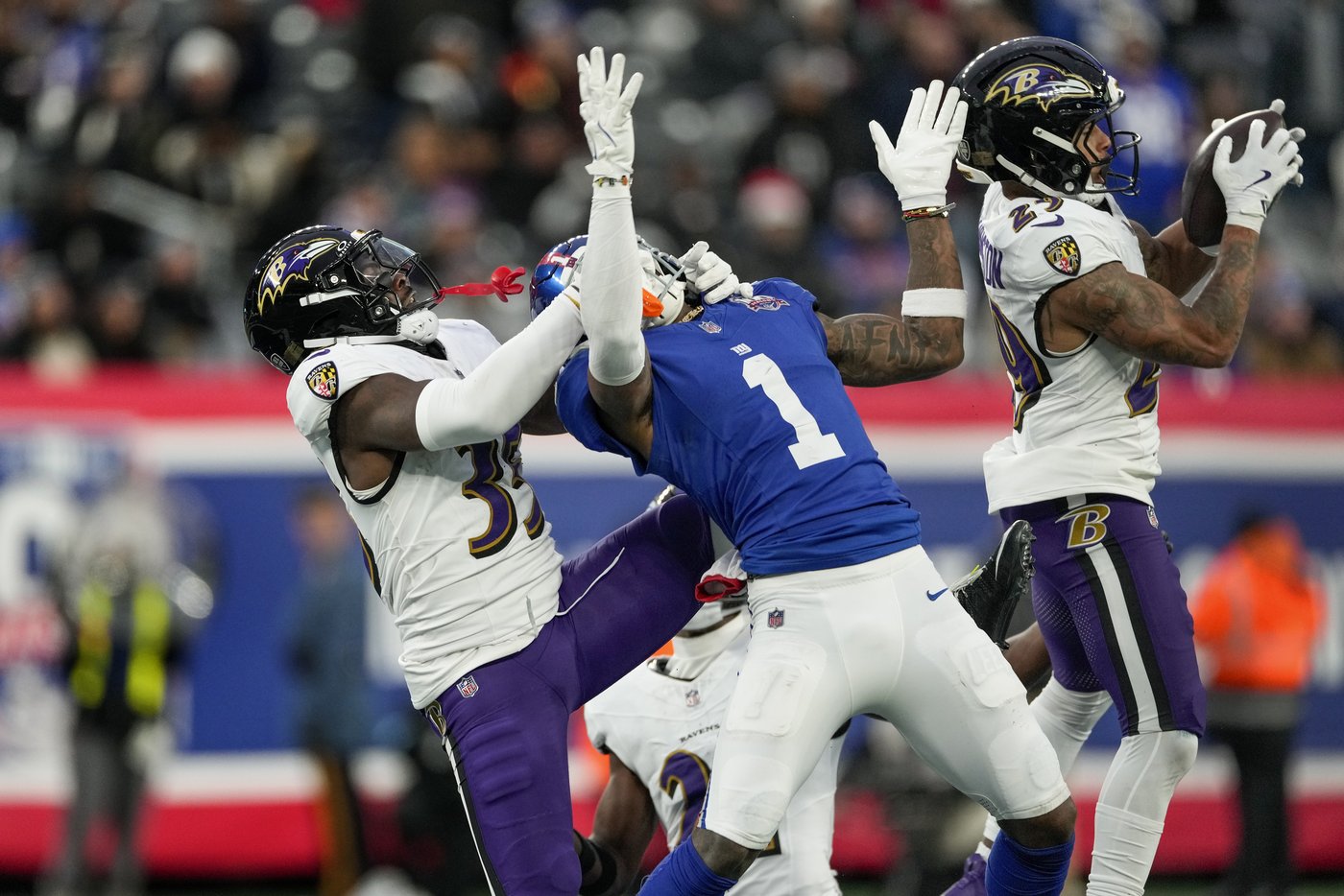 Ar'Darius Washington has been right in the middle of Baltimore's late-season improvement on defense | iNFOnews.ca Ar'Darius Washington has been right in the middle of Baltimore's late-season improvement on defense | iNFOnews.ca