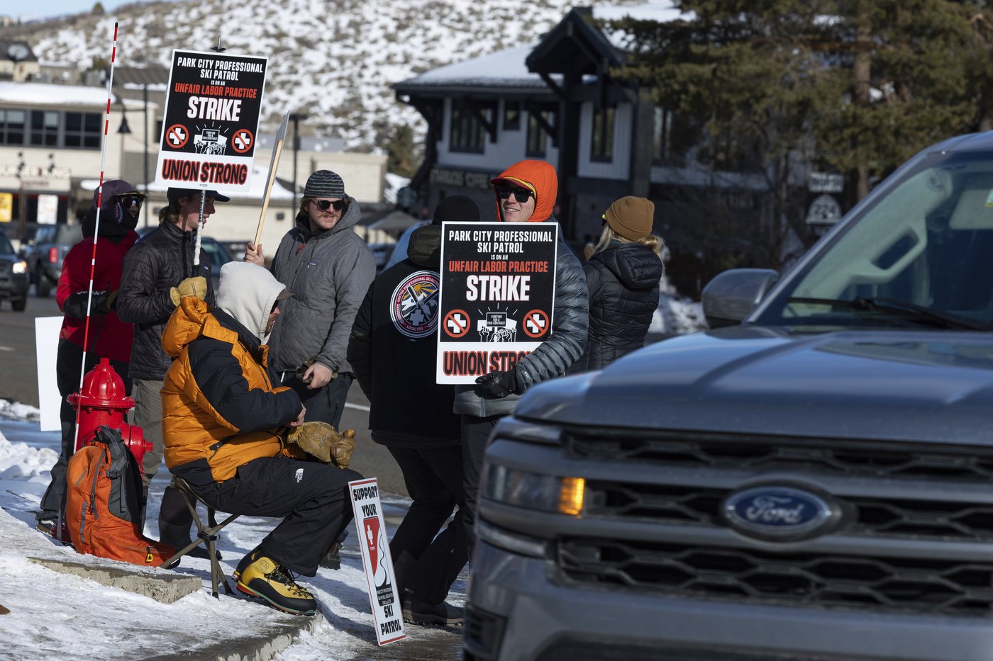 Striking ski patrollers at the biggest US resort return to work claiming victory | iNFOnews.ca