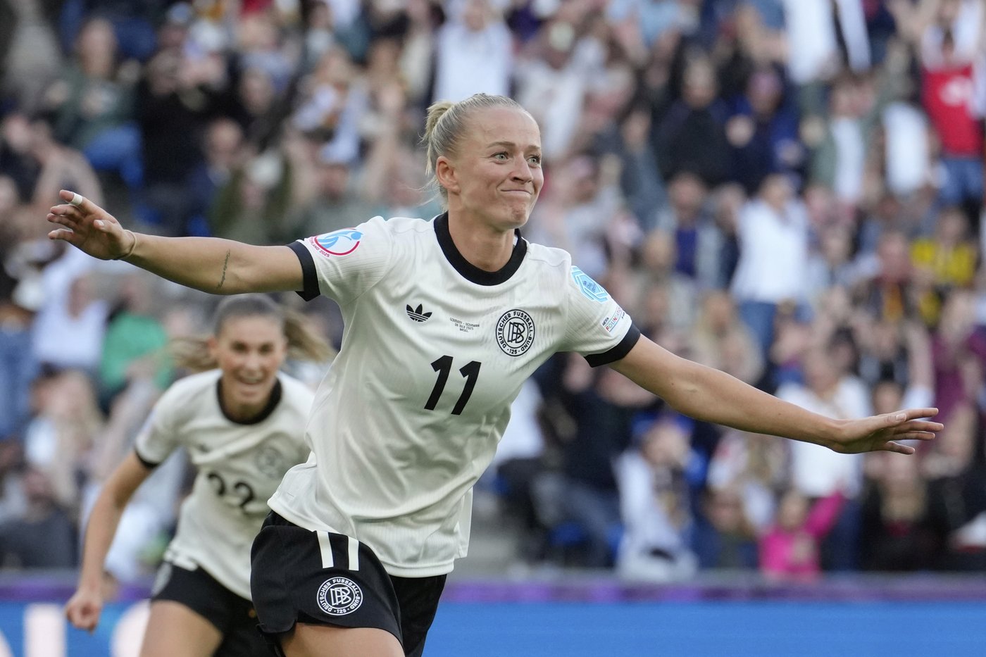 Germany through to Euro 2025 quarterfinals after coming from behind to beat Denmark 2-1 | iNFOnews.ca