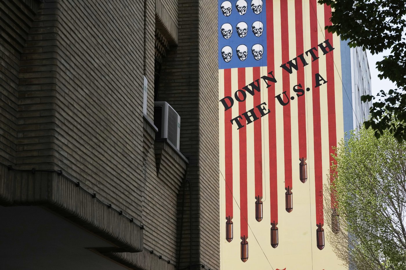 EU targets Iranian prison and justice officials over arrests of its citizens | iNFOnews.ca