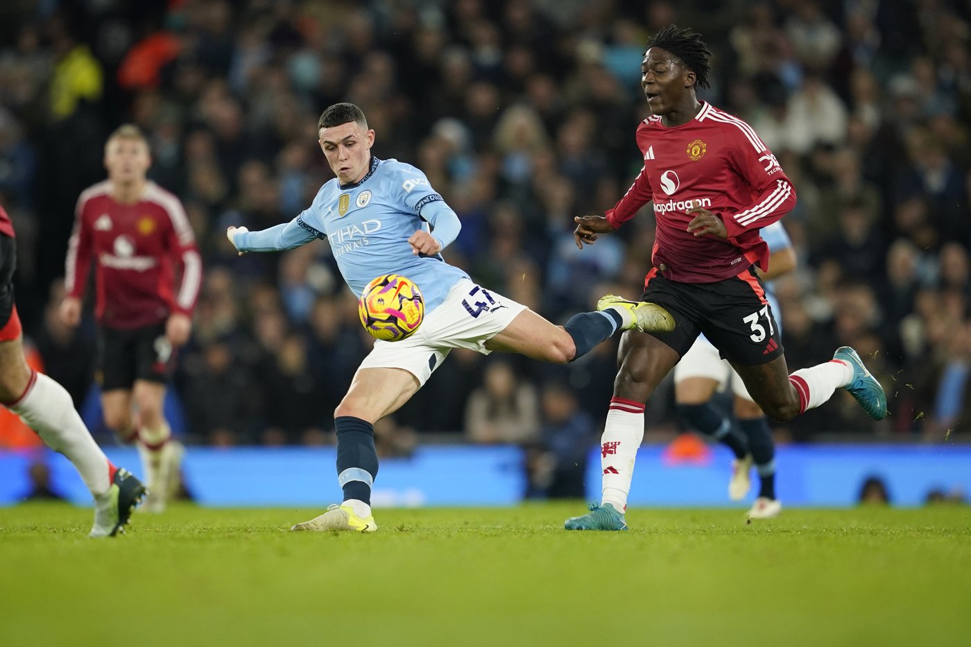 Man United secures stunning late 2-1 comeback win against Man City | iNFOnews.ca Man United secures stunning late 2-1 comeback win against Man City | iNFOnews.ca